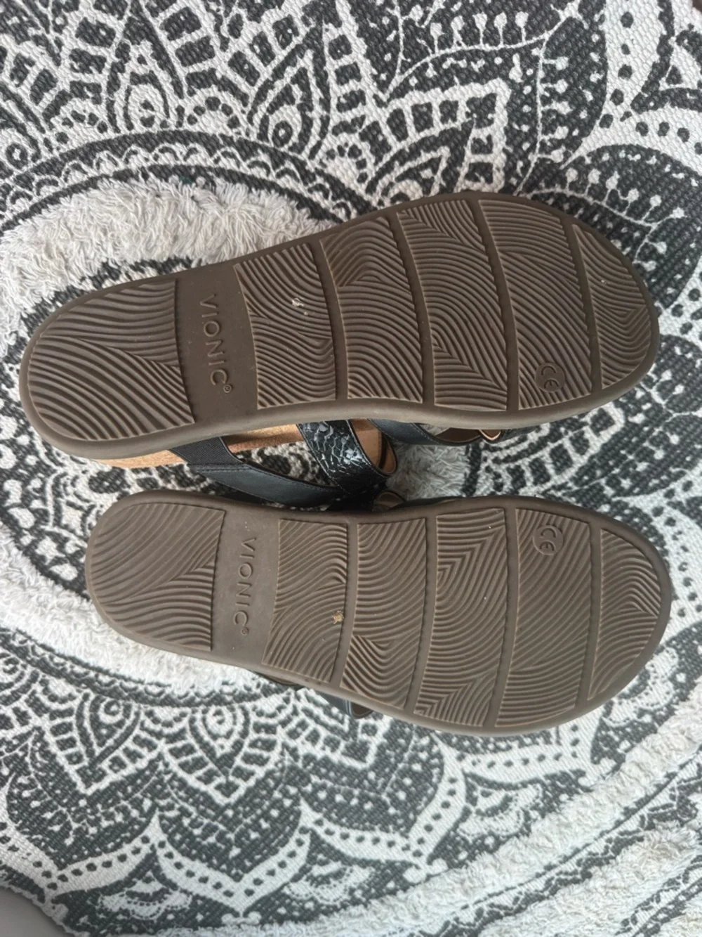 Vionic Sandals - Picture 5 of 5
